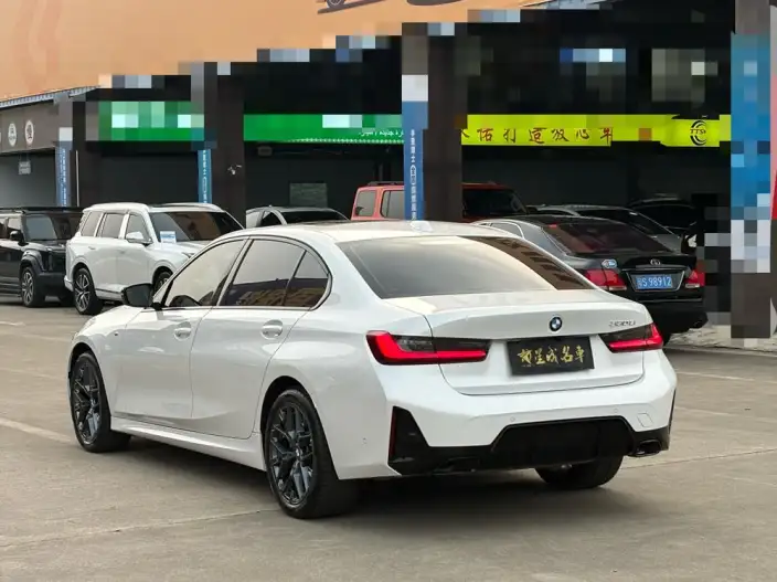 BMW 3 Series 2025 Model 330Li M Sports Night Set – фото 3