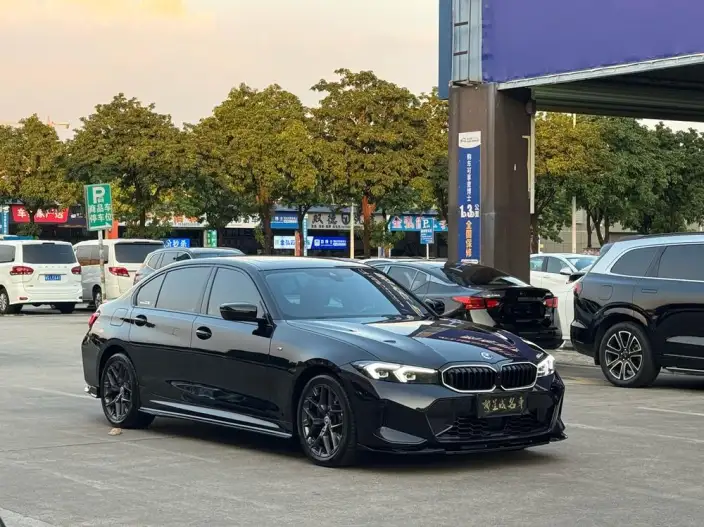 BMW 3 Series 2025 Model 330Li M Sports Night Set – фото 3