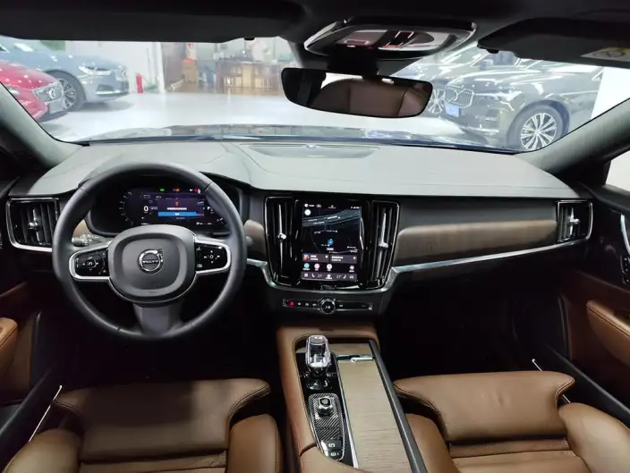 Volvo S90 2025 Model B5 Smart Range Deluxe Edition – фото 5