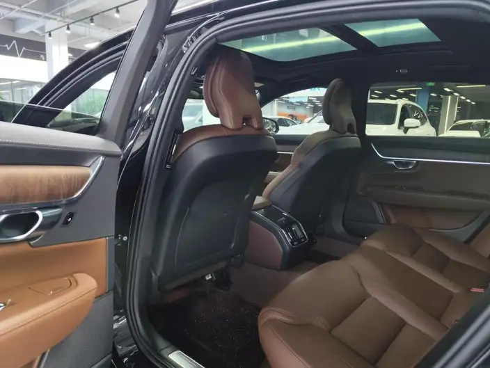 Volvo S90 2025 Model B5 Smart Range Deluxe Edition – фото 8