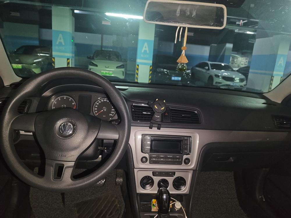 Volkswagen Lavida Plus 2013 модификация 1.6L автоматическое Fashion тип – фото 5