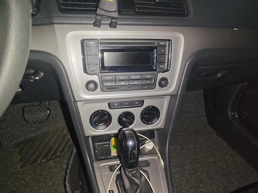 Volkswagen Lavida Plus 2013 модификация 1.6L автоматическое Fashion тип – фото 8