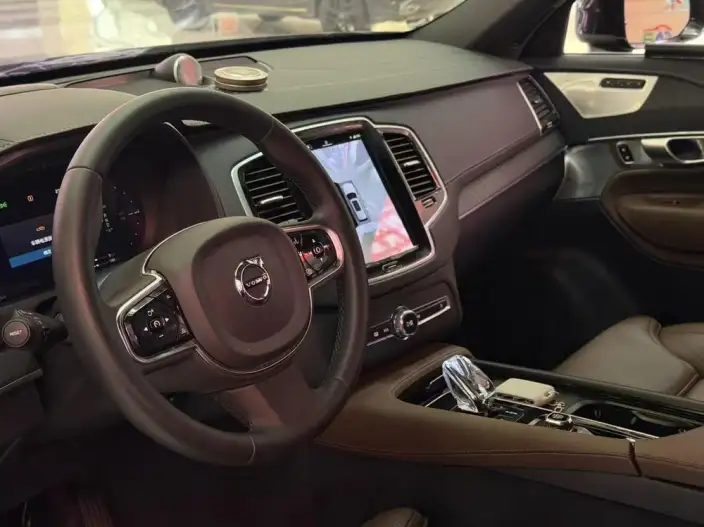 Volvo XC90 PHEV 2024 Model E Drive Hybrid T8 Long Battery Life Pro Smart Prestige Deluxe Edition 7 seat – фото 7