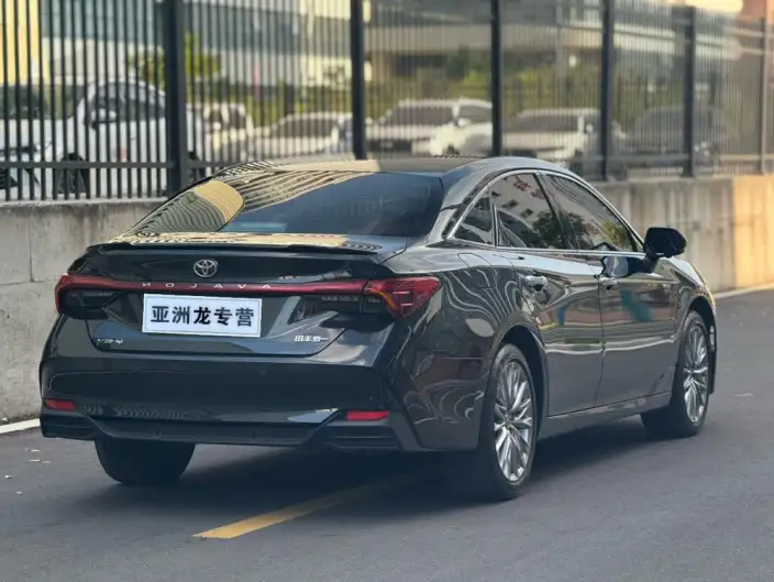 Toyota Avalon 2024 Model Intelligent Hybrid 2.5L E-CVT XLE Premium Edition – фото 6