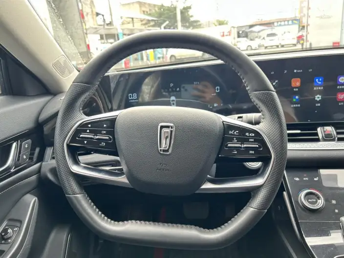 BESTUNE B70 2023 Model Third generation 1.5T Automatic Changxiang Edition Model – фото 9
