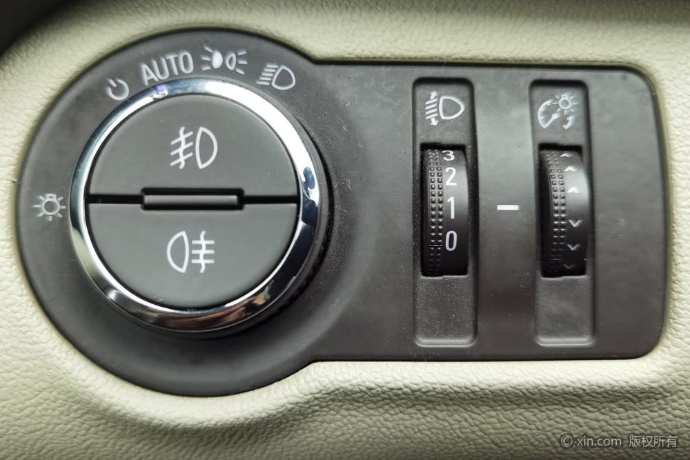 Buick Regal 2014 2.0L Elite Fashion – фото 17
