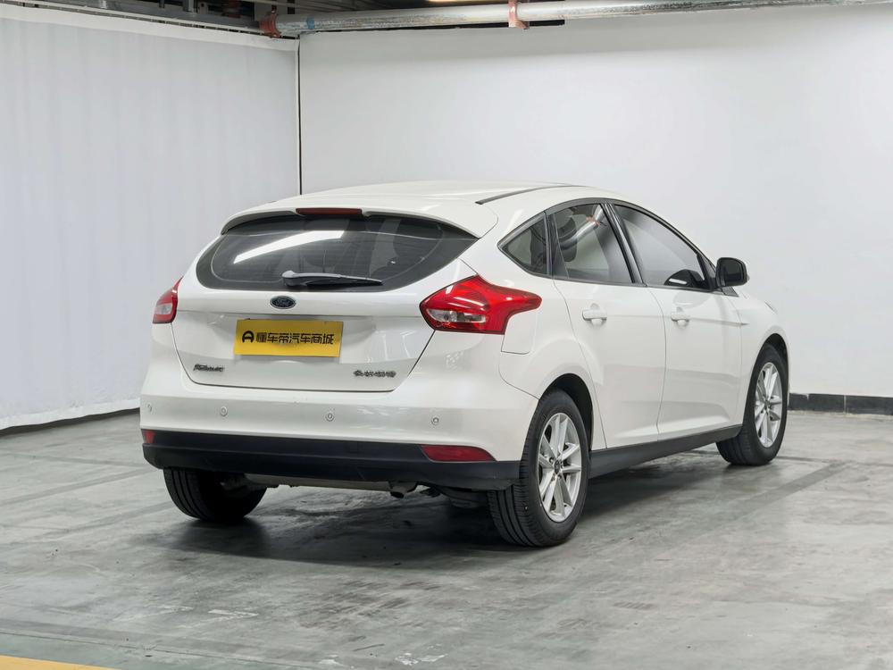 Ford Focus 2015 модификация лян кузов 1.6L автоматическое Fashion тип – фото 7