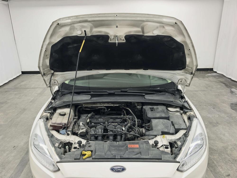 Ford Focus 2015 модификация лян кузов 1.6L автоматическое Fashion тип – фото 10