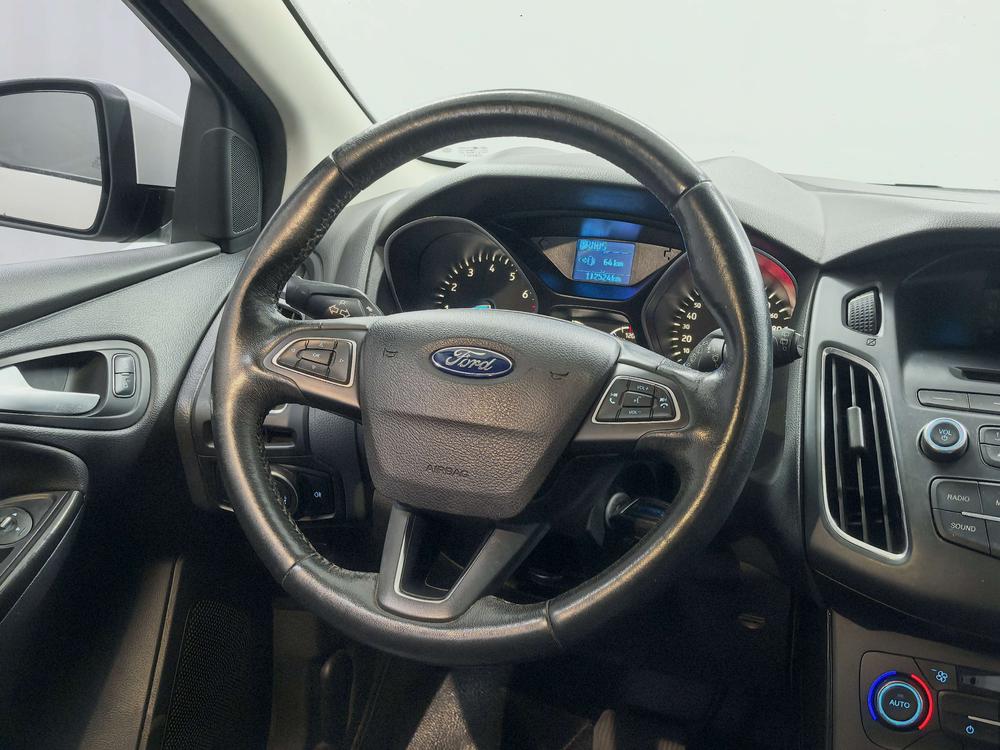 Ford Focus 2015 модификация лян кузов 1.6L автоматическое Fashion тип – фото 16