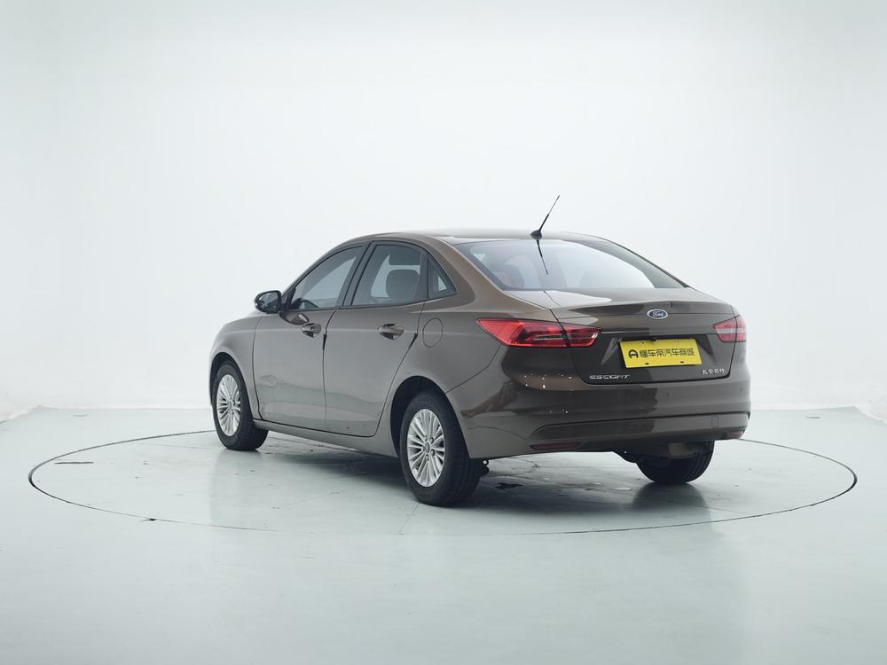 Ford Escort 2015 модификация 1.5L автоматическое Com f ort – фото 5
