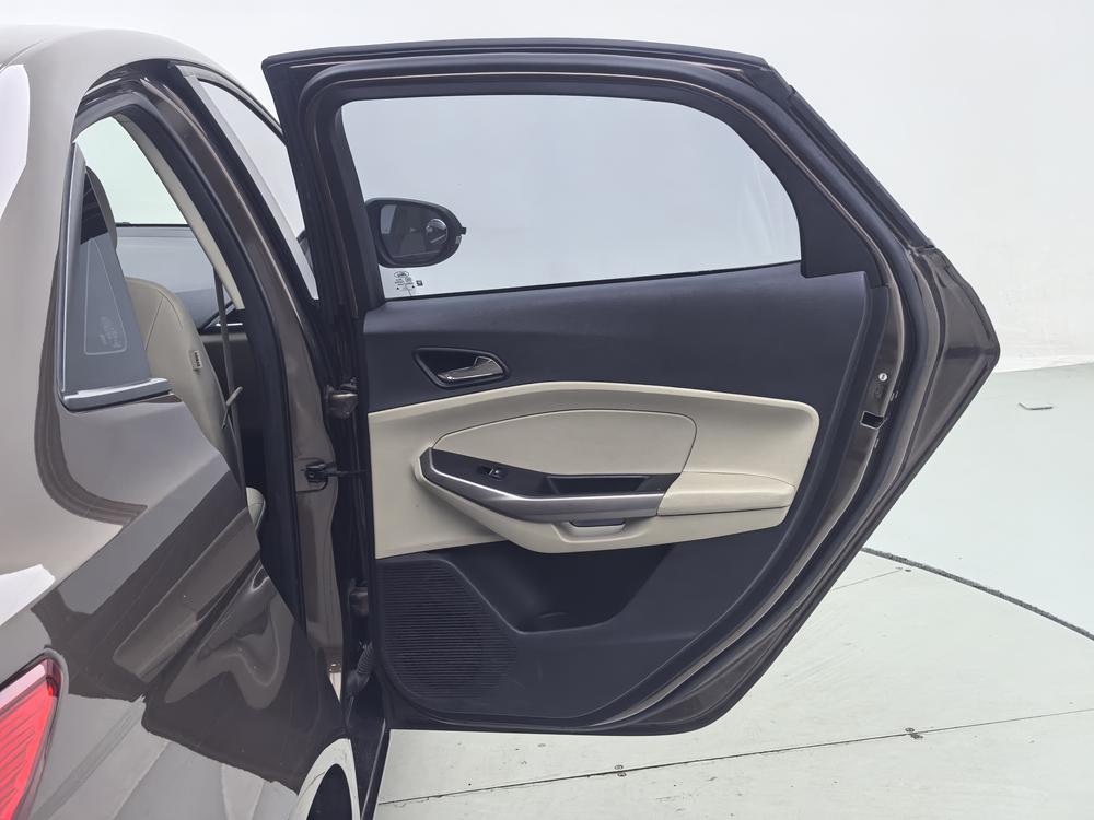Ford Escort 2015 модификация 1.5L автоматическое Com f ort – фото 28