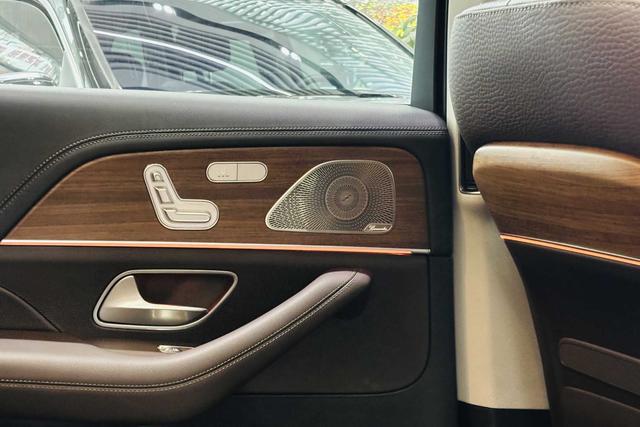 Mercedes-Benz GLS 2023 GLS 450 4MATIC Luxury – фото 18