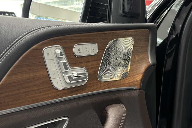 Mercedes-Benz GLS 2023 GLS 450 4MATIC Luxury – фото 43