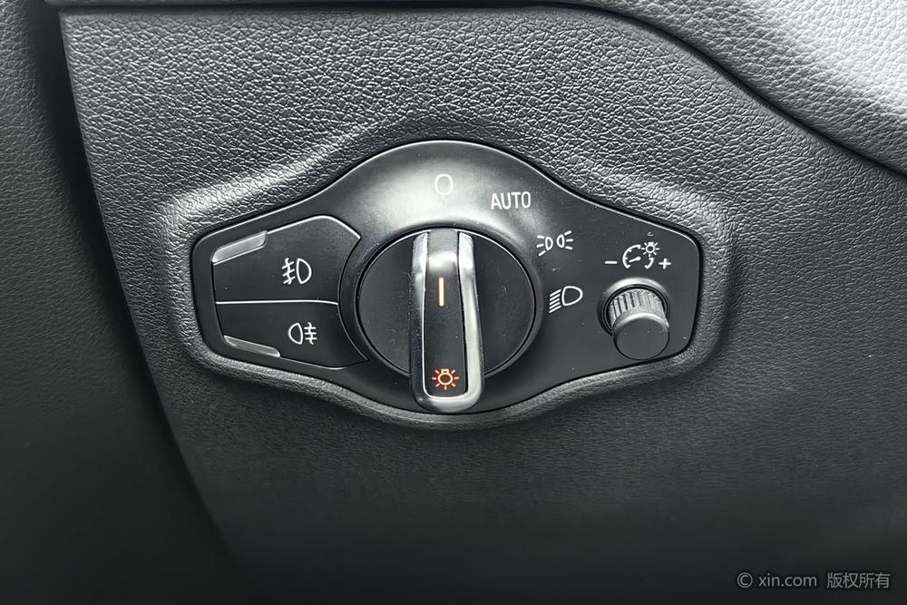 Audi Q5 2013 40 TFSI Technology – фото 12