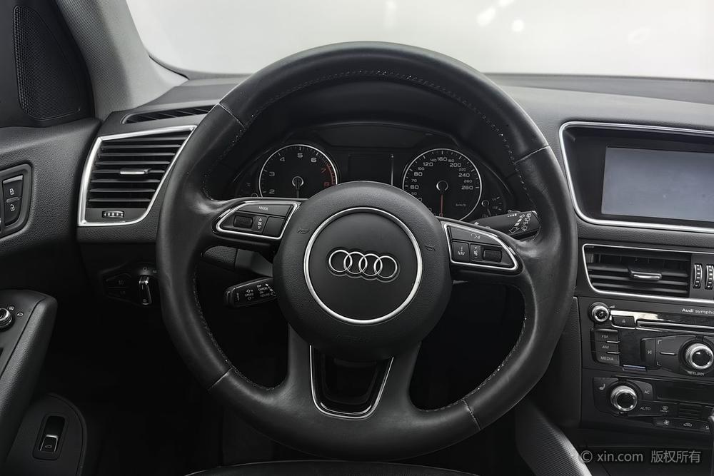 Audi Q5 2013 40 TFSI Technology – фото 15