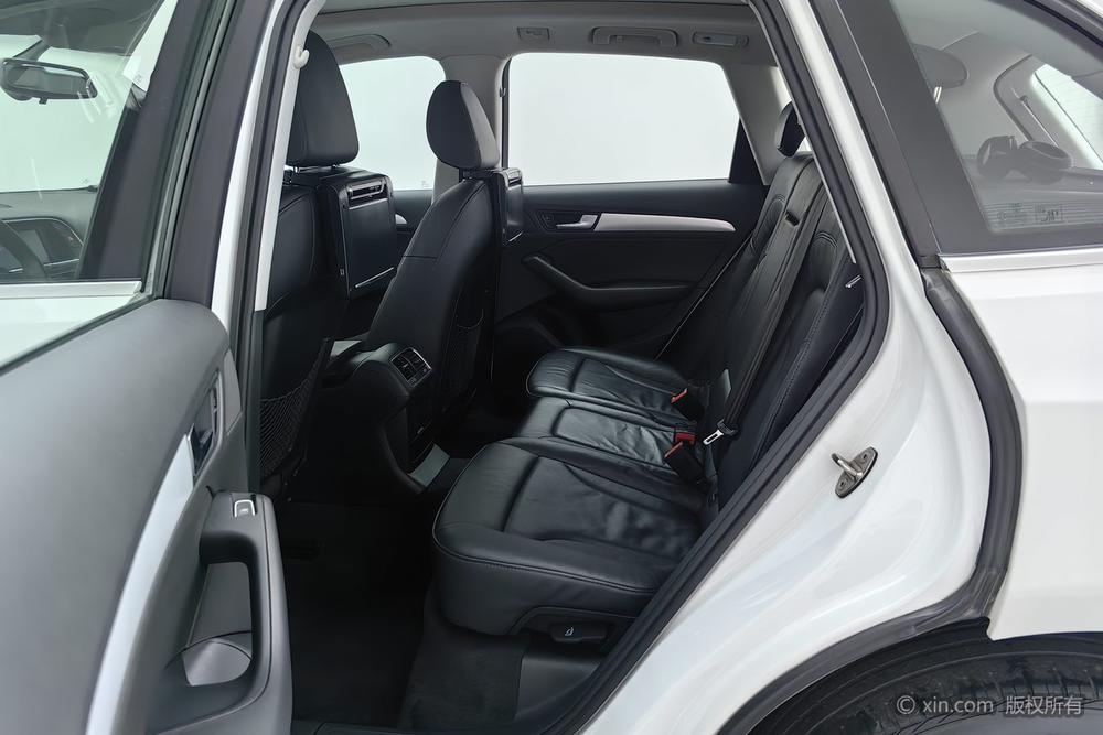 Audi Q5 2013 40 TFSI Technology – фото 19