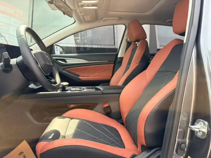 Changan Eado 2023 Model PLUS Changxiang Edition Blue whale NE 1.4T GDI DCT Noble Model – фото 9