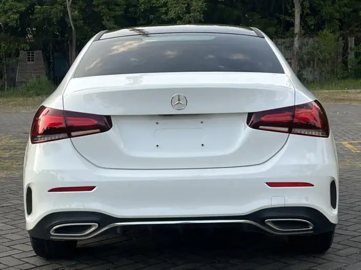 Mercedes-Benz A-class 2022 Model A 200 L Sports sedan Fashion Edition – фото 6