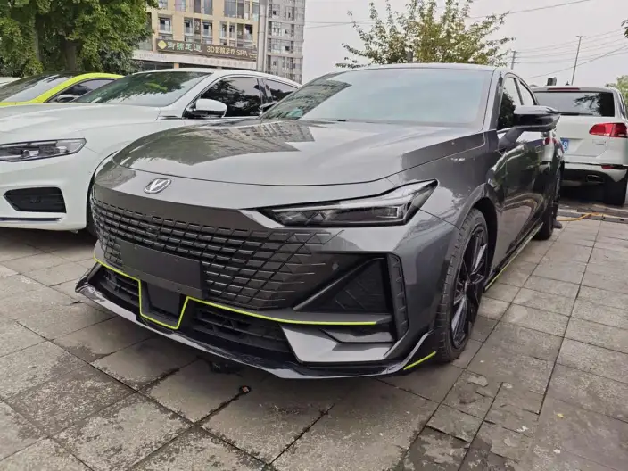 Changan UNI-V 2022 Model 1.5T Sports Edition