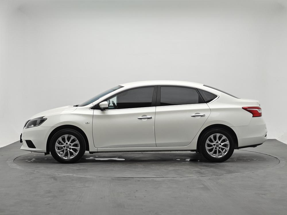 Nissan Sylphy 2022 Classic 1.6 XE CVT Comfort