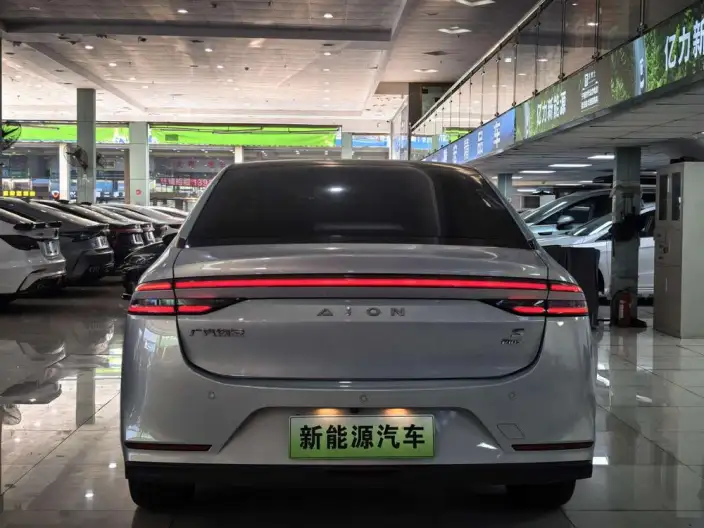 AION S 2021 Model Plus 80 Technology Edition – фото 5