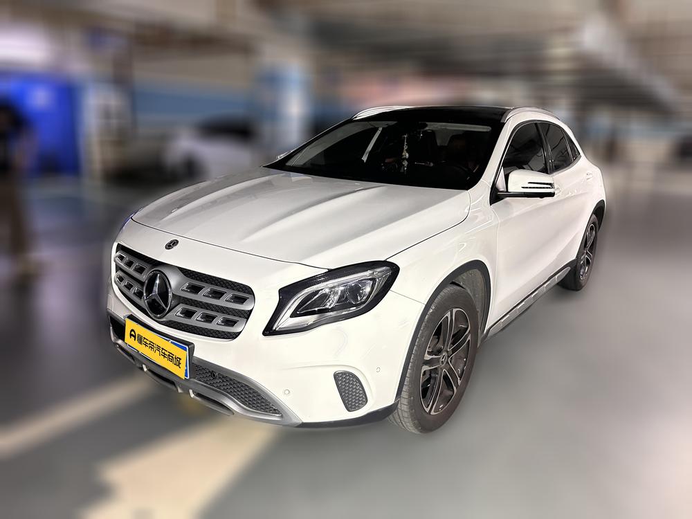 Mercedes-Benz GLA 2018 GLA 200 Fashion
