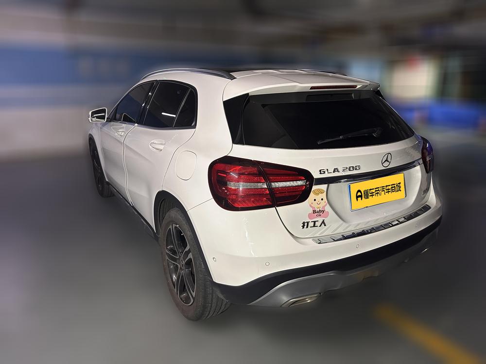 Mercedes-Benz GLA 2018 GLA 200 Fashion