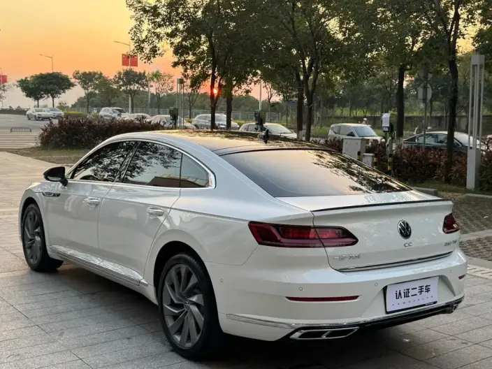 Volkswagen CC 2024 Model 380TSI Eye-catching version – фото 5