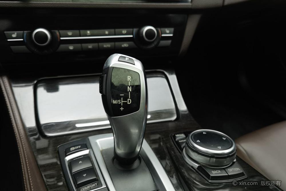 BMW 5 Series 2014 525Li Luxury Design Package – фото 16