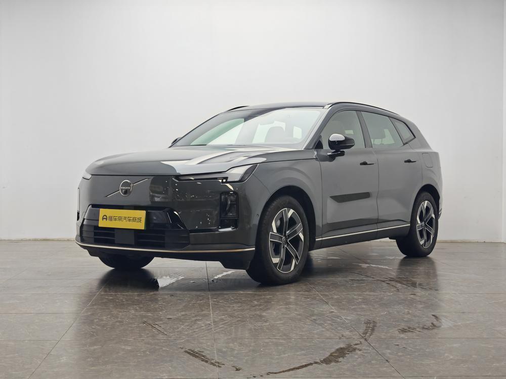 Volvo XC70 2026 модификация 2WD Long Battery Li f e Pro Core