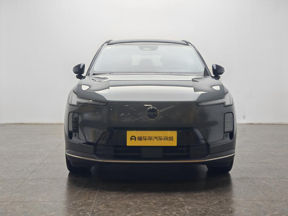 Volvo XC70 2026 модификация 2WD Long Battery Li f e Pro Core