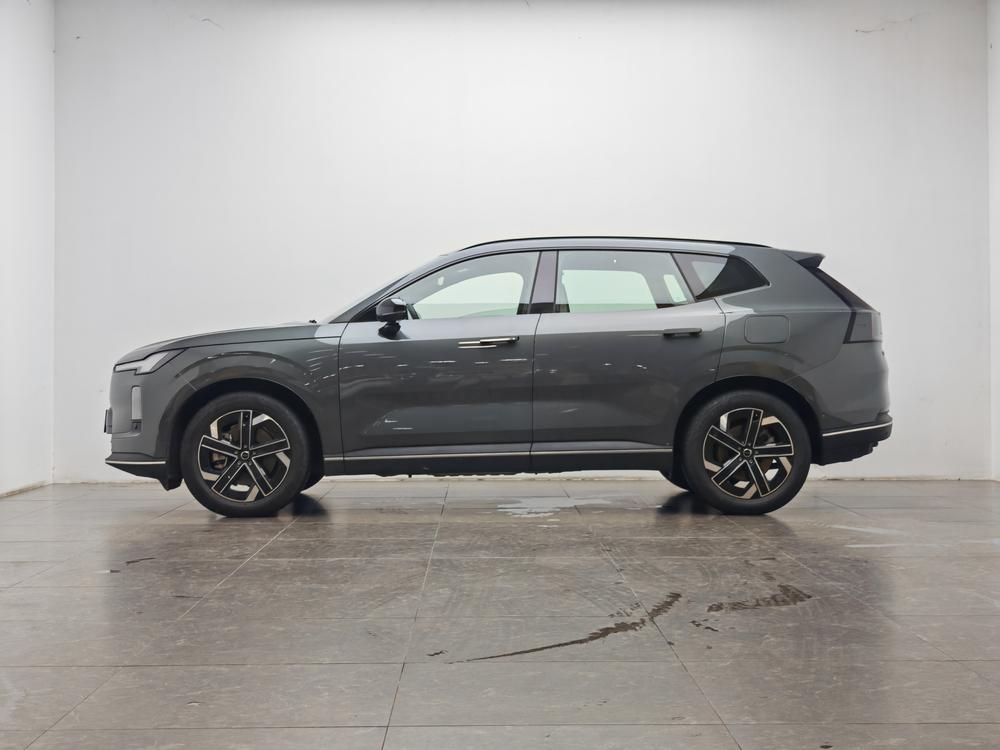 Volvo XC70 2026 модификация 2WD Long Battery Li f e Pro Core