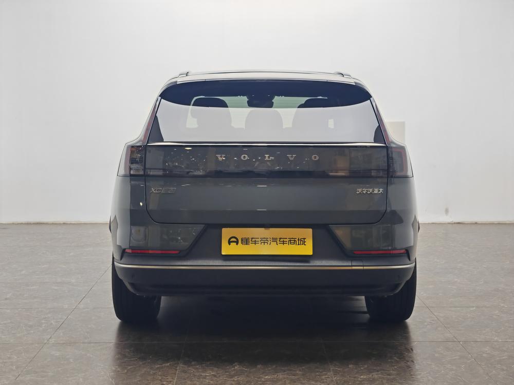 Volvo XC70 2026 модификация 2WD Long Battery Li f e Pro Core – фото 6
