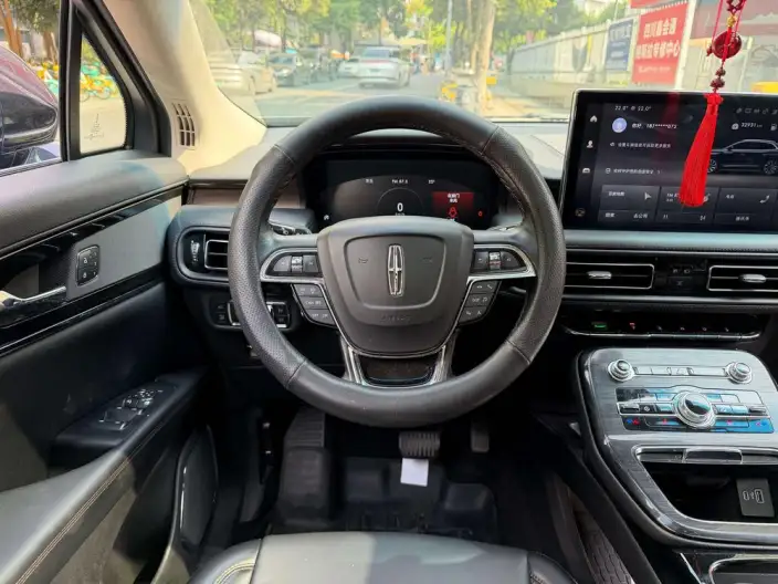 Nautilus 2021 Model 2.0T 4WD Exclusive Edition – фото 9