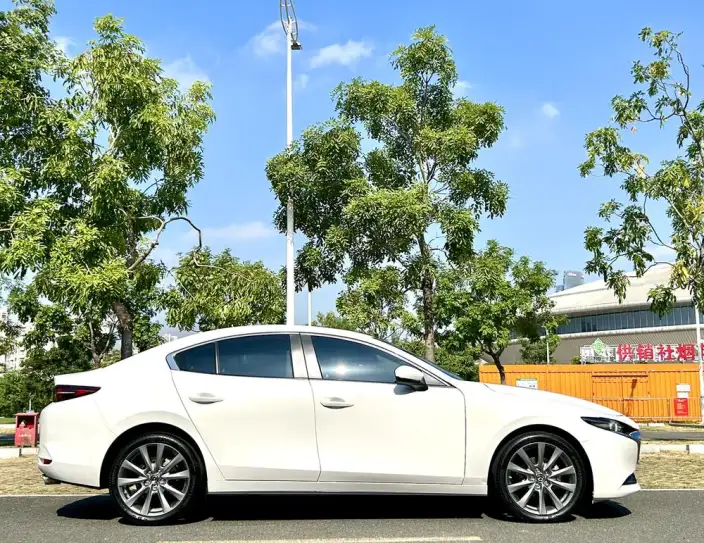 Mazda3 Axela 2023 Model 2.0L Automatic Zhi Engine Edition – фото 7
