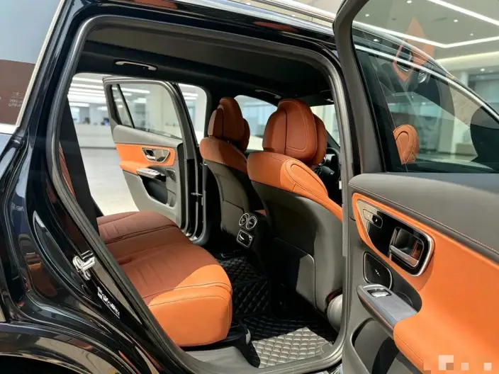 Mercedes-Benz GLC 2024 Model GLC 300 L 4MATIC Dynamic Model 5 seat – фото 10