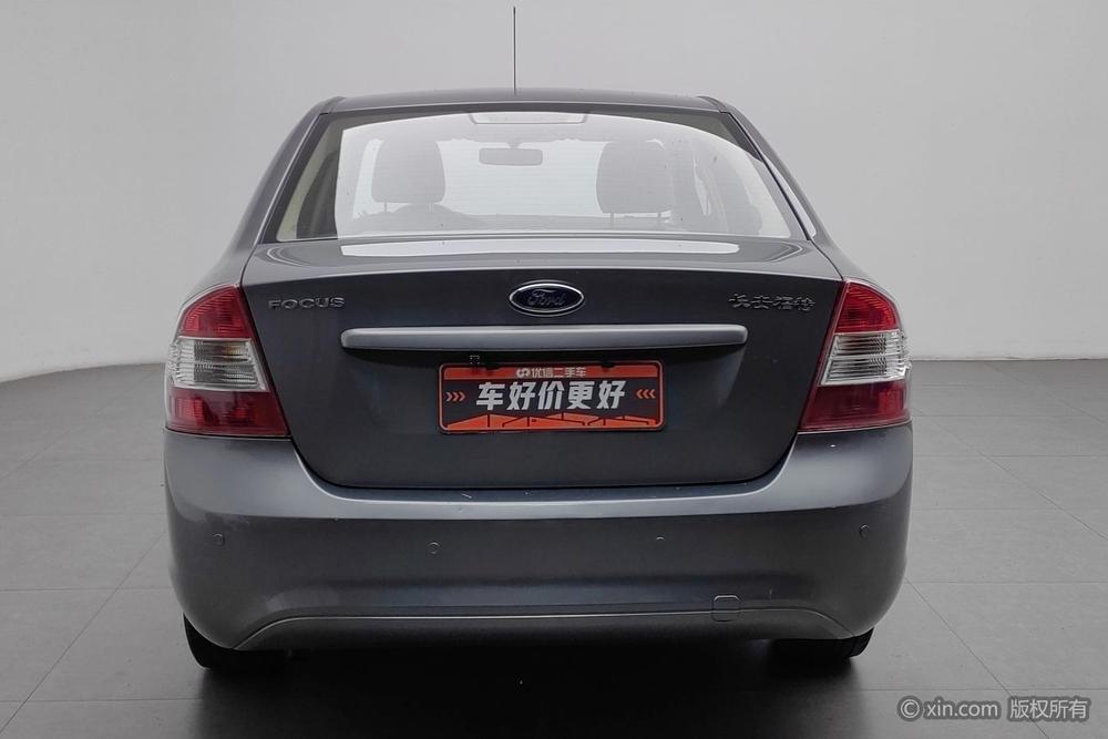 Ford Focus 2012 модификация Тройная литиевая батарея кузов Classic 1.8L автоматическое Manual Basic – фото 3