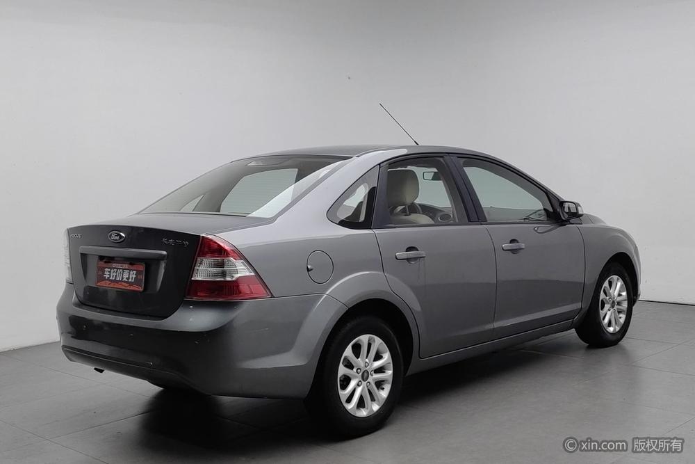 Ford Focus 2012 модификация Тройная литиевая батарея кузов Classic 1.8L автоматическое Manual Basic – фото 4