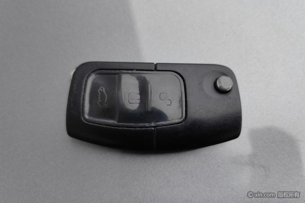 Ford Focus 2012 модификация Тройная литиевая батарея кузов Classic 1.8L автоматическое Manual Basic – фото 7