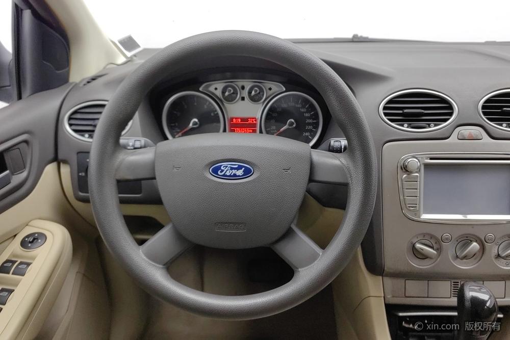 Ford Focus 2012 модификация Тройная литиевая батарея кузов Classic 1.8L автоматическое Manual Basic – фото 14