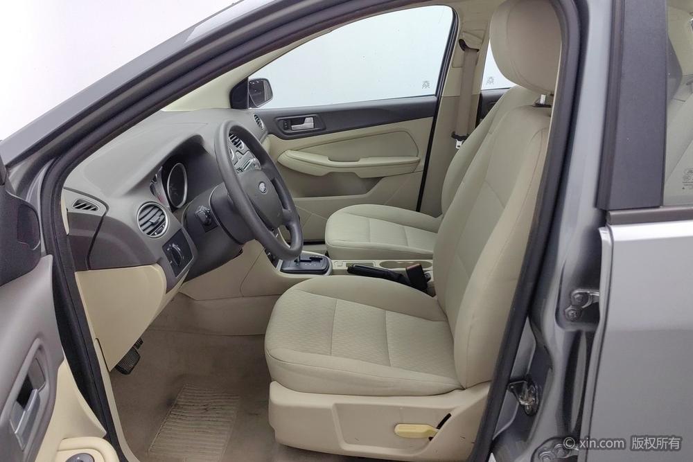Ford Focus 2012 модификация Тройная литиевая батарея кузов Classic 1.8L автоматическое Manual Basic – фото 18