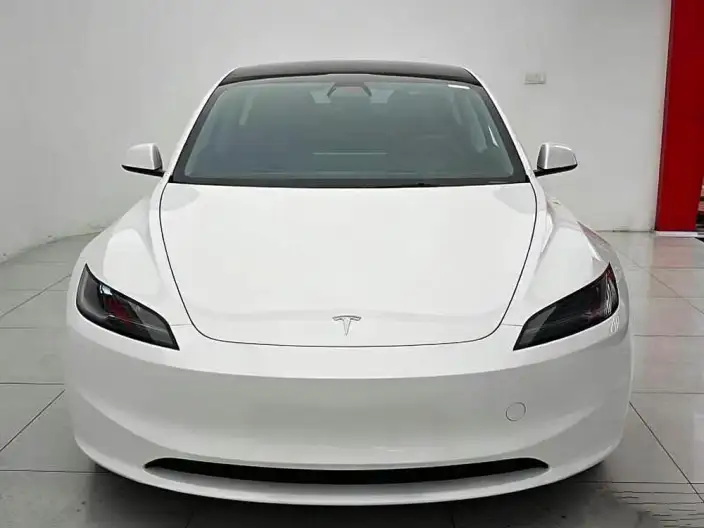 Model 3 2025 Model Rear-wheel drive version – фото 2