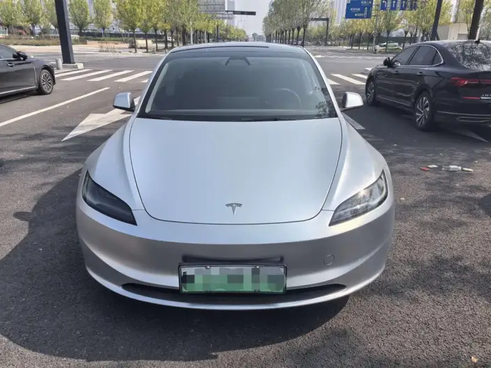 Model 3 2023 Model Long Battery Life Pro All-wheel drive version – фото 2