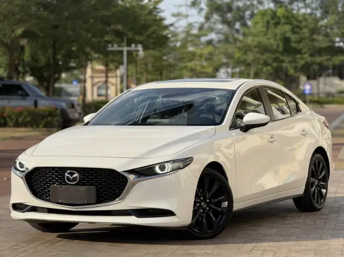 Mazda3 Axela 2023 Model 2.0L Automatic Zhi Shine Edition
