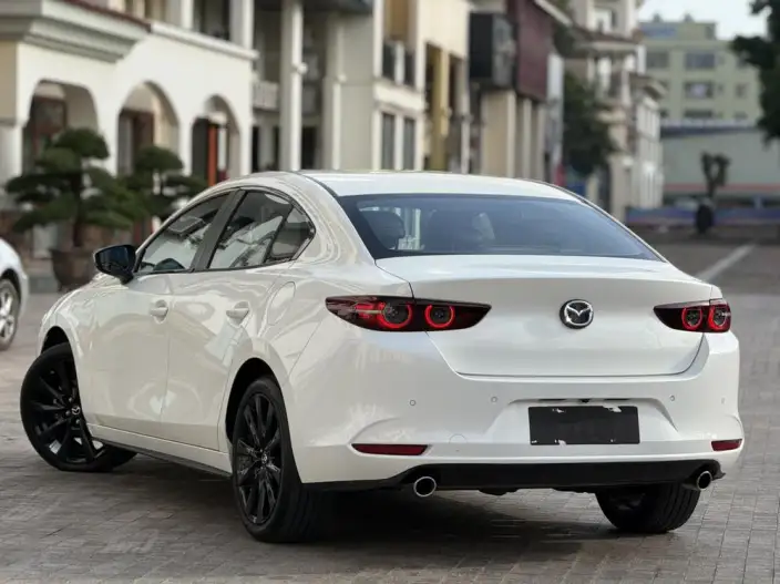 Mazda3 Axela 2023 Model 2.0L Automatic Zhi Shine Edition – фото 5