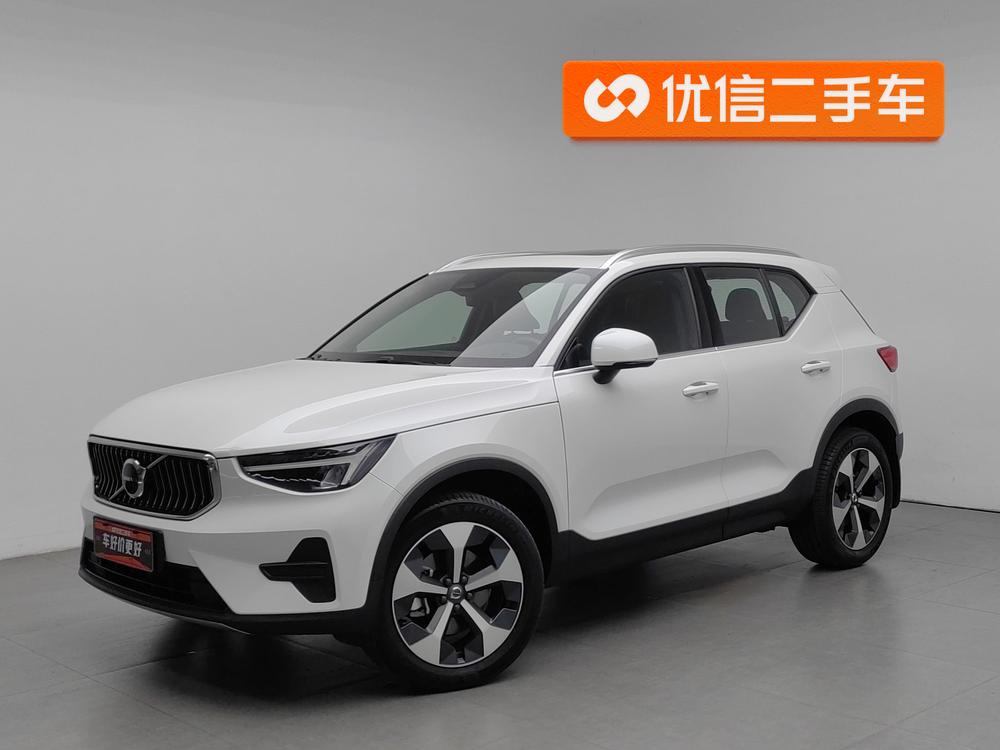 Volvo XC40 2025 Model B4 All-Wheel Drive Smart Long-Range Luxury Edition – фото 1