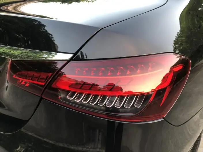Mercedes-Benz E-Class 2022 Model Facelift II E 300 L Fashion Model sedan – фото 10