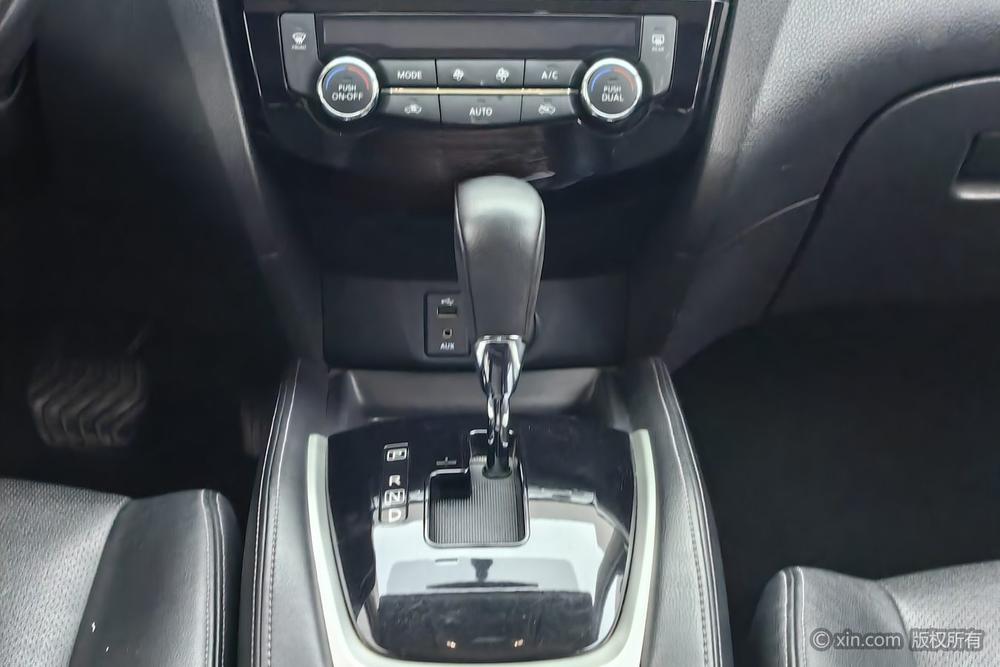 Nissan X-Trail 2014 2.5L CVT Luxury 4WD – фото 15