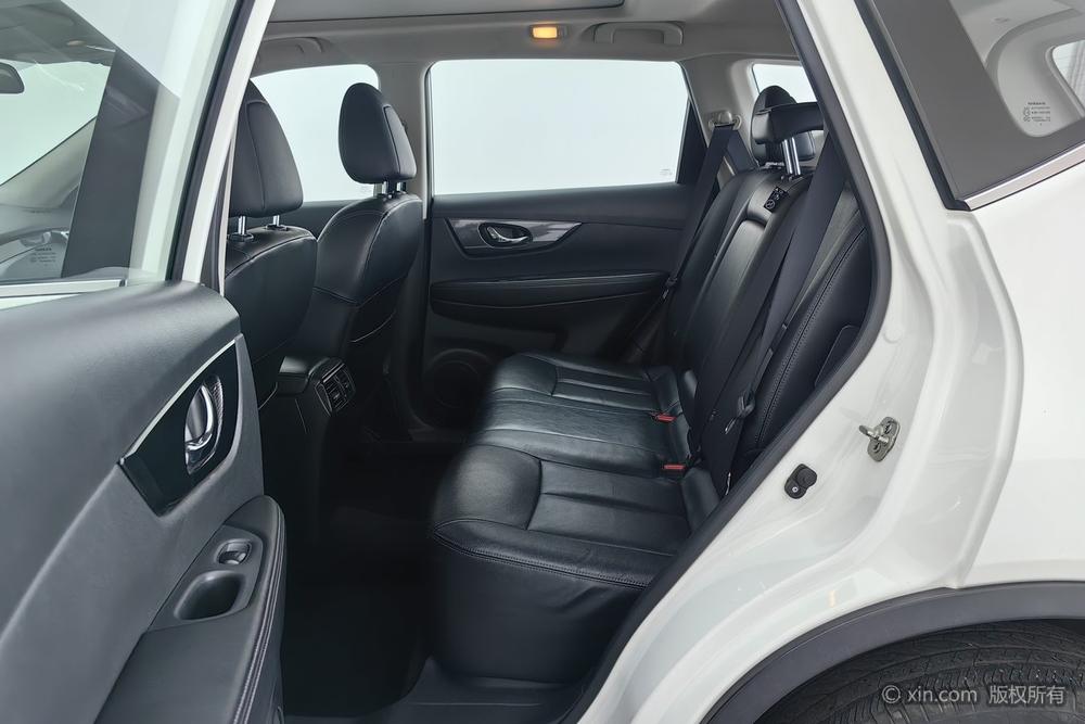 Nissan X-Trail 2014 2.5L CVT Luxury 4WD – фото 19