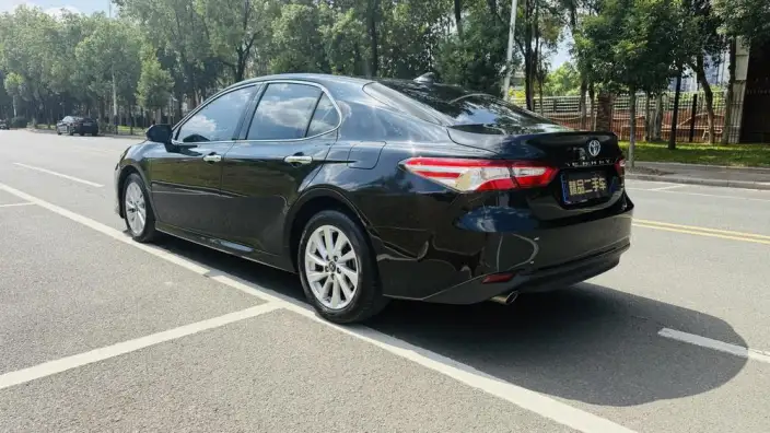 Toyota Camry 2021 Model Hybrid 2.5HGVP Leading version – фото 4